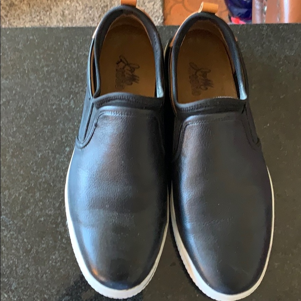 Slip-on sneakers